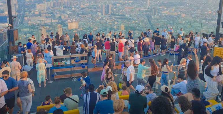 Mahanakhon Skywalk